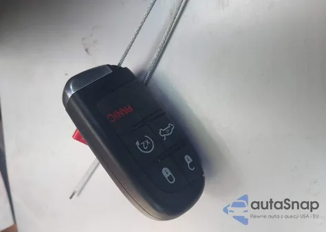 2016 Chrysler 300 Anniversary Edition из США, поврежденный, VIN 2C3CCARG0GH235857